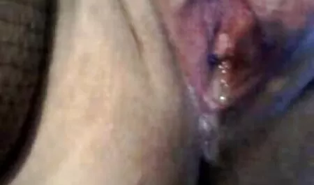 # За малката путка porno s vazrastni на приятелката си #