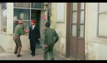 Тези пари са seks videoklipove да носите очила, да изберете вечерно момиче и да я хвърлите до нагревателя