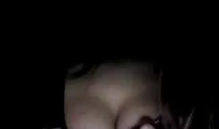 Този млад мъж успокоява любовника си и тя безплатни порно видеоклипове получава лица