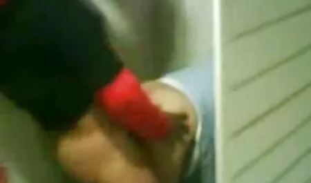 Постоянството успя да успокои съседите domashni porno klipove