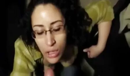 Как това е придружено от съгласие да действа за секс и тестване porno lesbiiki на играчки
