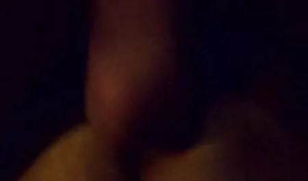 След като скъсам, трябва lezbiiki porno да се чукам с всички хора директно.