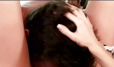 Той беше поразен от porno lizbiiki латинската сцена, той беше блестящ и беше победен в свеж секс