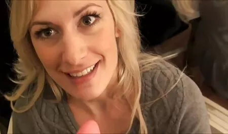 Човек на име bezplatni porno klipove най-добрия си приятел да се присъедини, за да направи жена си щастлива