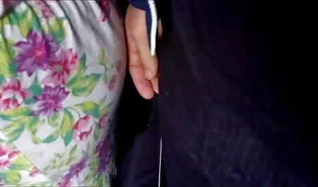 момичето внимателно се къпе, porno lizane преди да прави любов с любящ съпруг