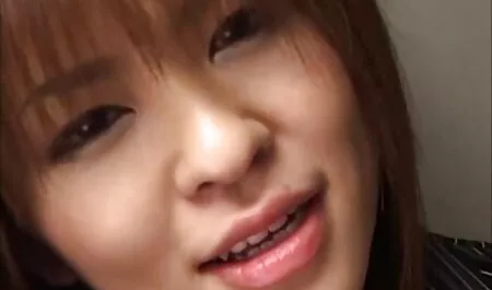 За porno lizbiiki одеяло млада жена с любовник даде вагината си